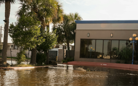 5 Ways to Use a Business Line of Credit in an Emergency